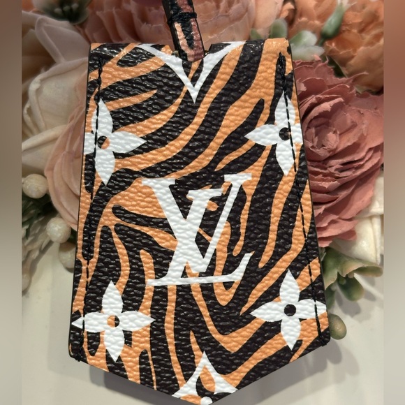 Louis Vuitton Accessories - Louis Vuitton Limited Jungle Collection Luggage Tag Lanyard Keyring